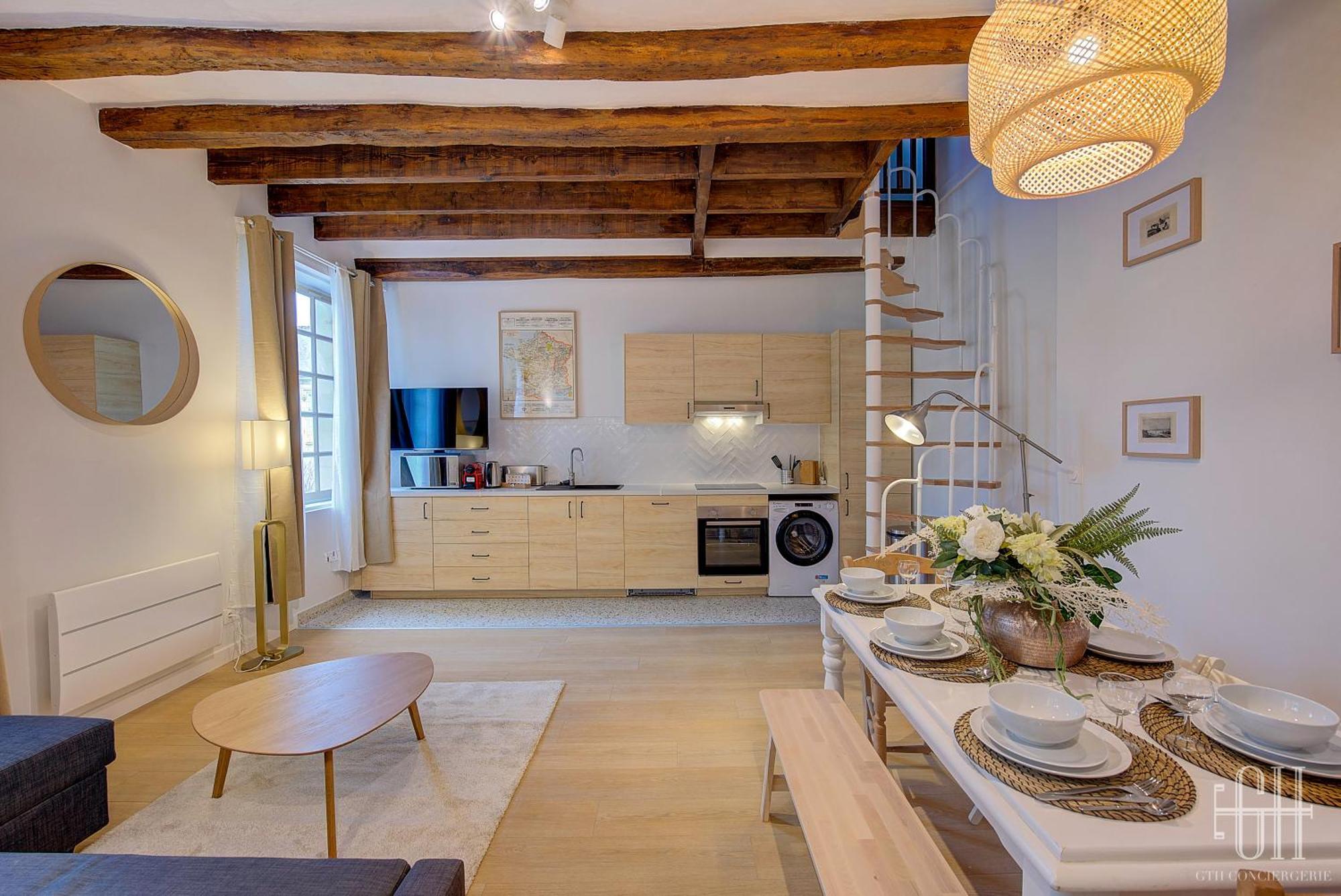 Le Saint Martin / Cathedrale Apartment Tours Bagian luar foto
